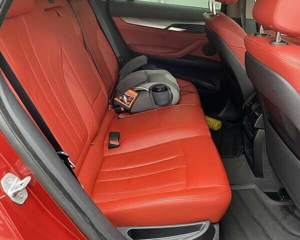 Красный БМВ Х6, объемом двигателя 3 л и пробегом 96 тыс. км за 28950 $, фото 32 на Automoto.ua