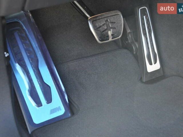 Красный БМВ Х6, объемом двигателя 3 л и пробегом 1 тыс. км за 94000 $, фото 17 на Automoto.ua