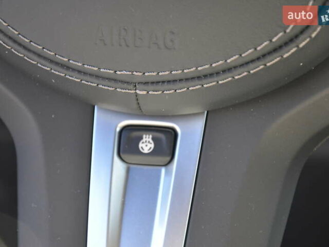 Красный БМВ Х6, объемом двигателя 3 л и пробегом 1 тыс. км за 94000 $, фото 23 на Automoto.ua