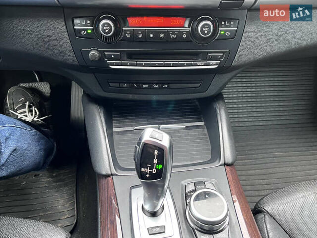 БМВ Х6, об'ємом двигуна 3 л та пробігом 348 тис. км за 15000 $, фото 19 на Automoto.ua