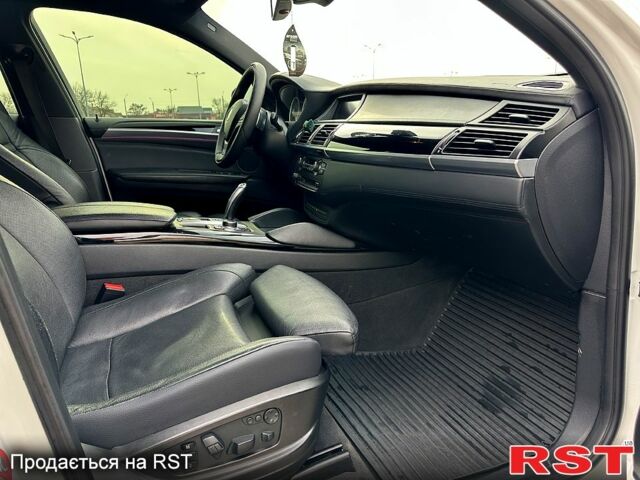 БМВ Х6, об'ємом двигуна 4.4 л та пробігом 170 тис. км за 20000 $, фото 7 на Automoto.ua