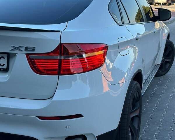 БМВ Х6, объемом двигателя 2.99 л и пробегом 180 тыс. км за 21500 $, фото 1 на Automoto.ua