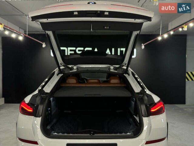 БМВ Х6, объемом двигателя 4.4 л и пробегом 28 тыс. км за 81000 $, фото 33 на Automoto.ua