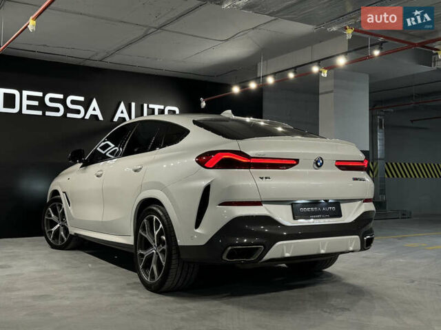 БМВ Х6, объемом двигателя 4.4 л и пробегом 28 тыс. км за 81000 $, фото 6 на Automoto.ua