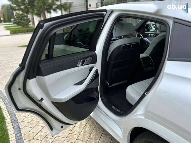 БМВ Х6, объемом двигателя 4.4 л и пробегом 1 тыс. км за 139000 $, фото 28 на Automoto.ua