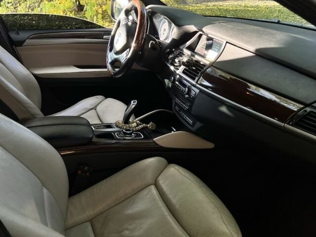 Серый БМВ Х6, объемом двигателя 3 л и пробегом 180 тыс. км за 17999 $, фото 4 на Automoto.ua