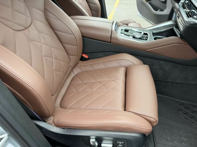 Серый БМВ Х6, объемом двигателя 0 л и пробегом 72 тыс. км за 98990 $, фото 11 на Automoto.ua