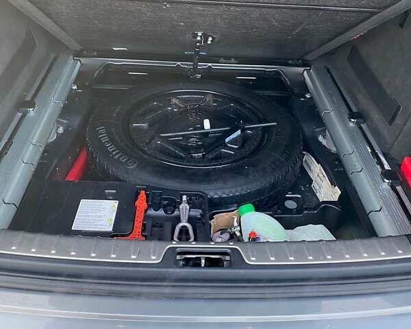 Серый БМВ Х6, объемом двигателя 3 л и пробегом 214 тыс. км за 17000 $, фото 14 на Automoto.ua