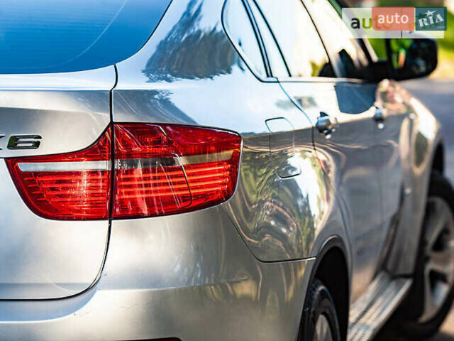 Серый БМВ Х6, объемом двигателя 3 л и пробегом 180 тыс. км за 18500 $, фото 3 на Automoto.ua