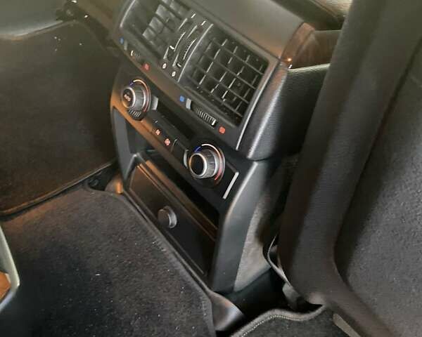 Серый БМВ Х6, объемом двигателя 3 л и пробегом 214 тыс. км за 17000 $, фото 23 на Automoto.ua