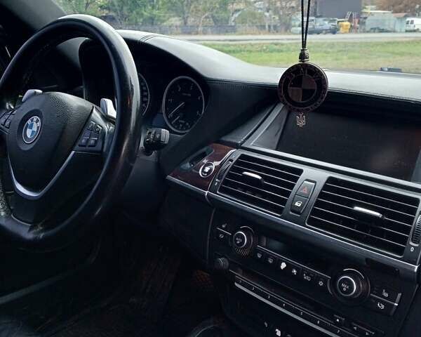 Серый БМВ Х6, объемом двигателя 2.99 л и пробегом 252 тыс. км за 16999 $, фото 1 на Automoto.ua