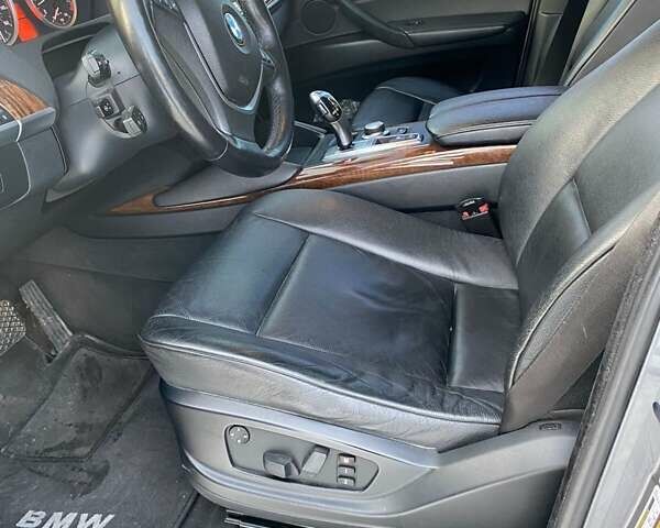 Серый БМВ Х6, объемом двигателя 3 л и пробегом 214 тыс. км за 17000 $, фото 17 на Automoto.ua