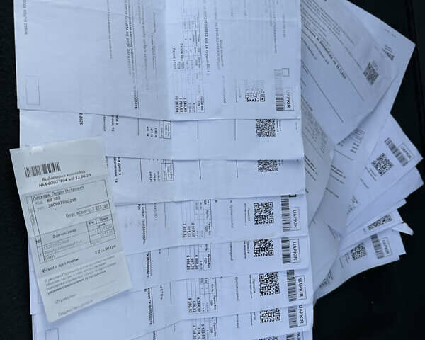 Сірий БМВ Х6, об'ємом двигуна 2.99 л та пробігом 269 тис. км за 18800 $, фото 35 на Automoto.ua