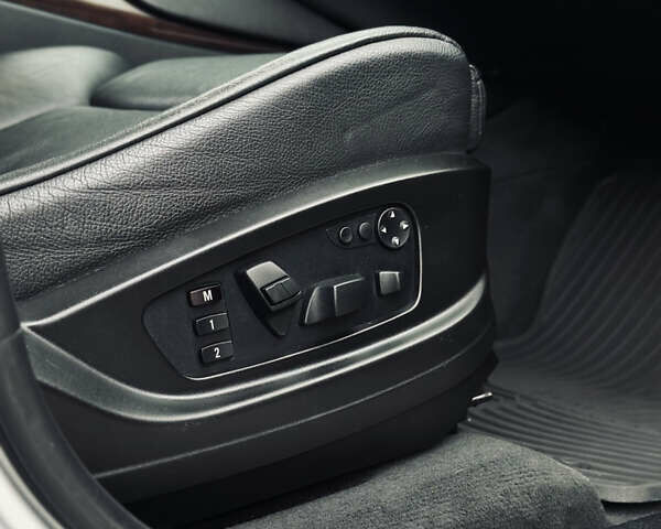 Сірий БМВ Х6, об'ємом двигуна 2.99 л та пробігом 269 тис. км за 18800 $, фото 25 на Automoto.ua