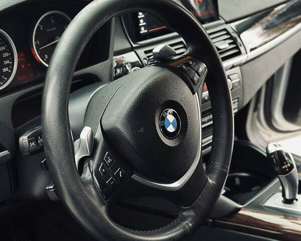 Сірий БМВ Х6, об'ємом двигуна 2.99 л та пробігом 269 тис. км за 18800 $, фото 16 на Automoto.ua