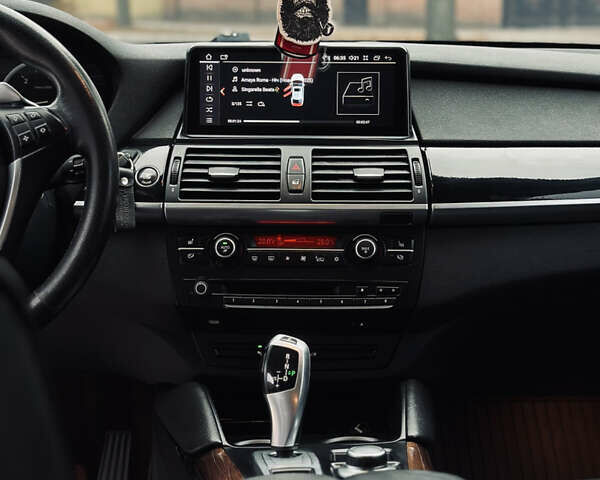 Сірий БМВ Х6, об'ємом двигуна 2.99 л та пробігом 269 тис. км за 18800 $, фото 15 на Automoto.ua