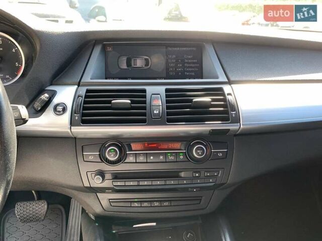 Сірий БМВ Х6, об'ємом двигуна 3 л та пробігом 188 тис. км за 17990 $, фото 34 на Automoto.ua