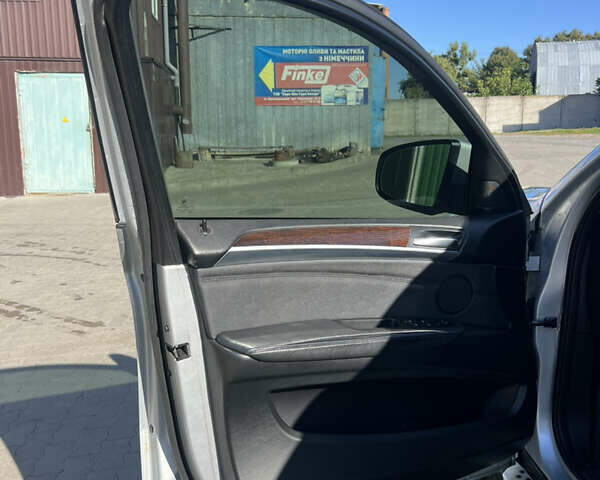 Серый БМВ Х6, объемом двигателя 2.99 л и пробегом 290 тыс. км за 17799 $, фото 29 на Automoto.ua