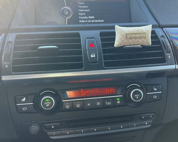 Серый БМВ Х6, объемом двигателя 2.99 л и пробегом 290 тыс. км за 17799 $, фото 1 на Automoto.ua