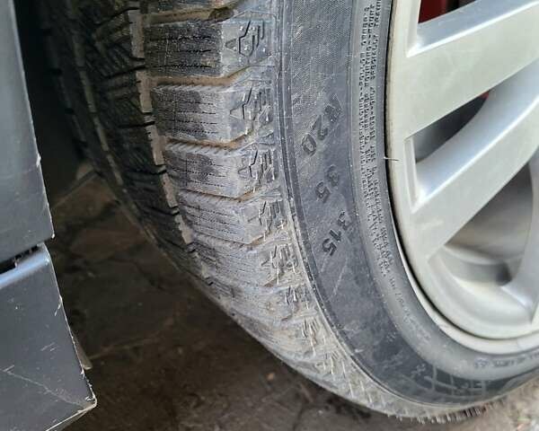 Серый БМВ Х6, объемом двигателя 4.39 л и пробегом 300 тыс. км за 21000 $, фото 5 на Automoto.ua