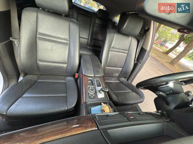Серый БМВ Х6, объемом двигателя 2.99 л и пробегом 266 тыс. км за 18800 $, фото 22 на Automoto.ua
