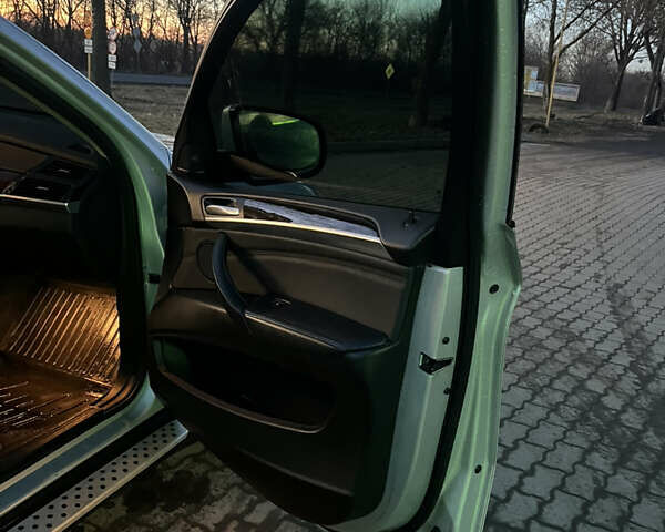 Сірий БМВ Х6, об'ємом двигуна 2.99 л та пробігом 289 тис. км за 19999 $, фото 66 на Automoto.ua