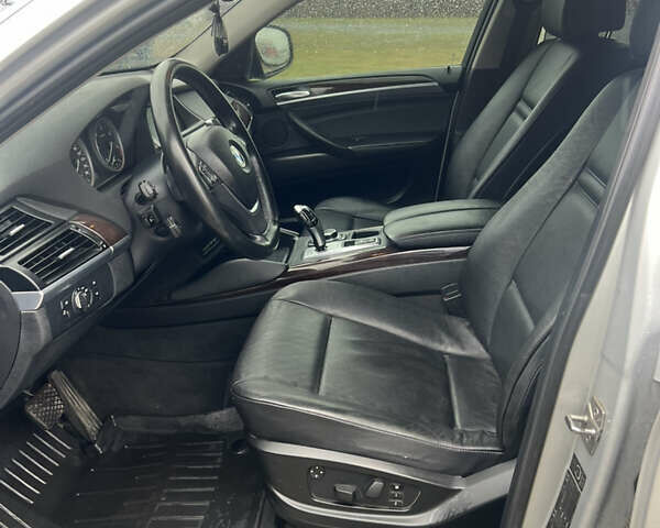 Сірий БМВ Х6, об'ємом двигуна 2.99 л та пробігом 289 тис. км за 19999 $, фото 15 на Automoto.ua