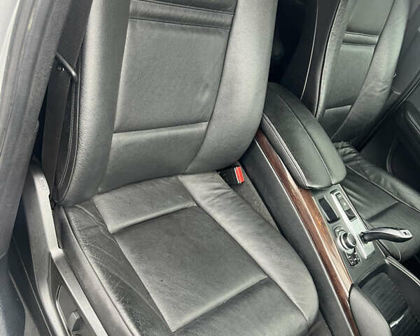 Сірий БМВ Х6, об'ємом двигуна 2.99 л та пробігом 289 тис. км за 19999 $, фото 26 на Automoto.ua