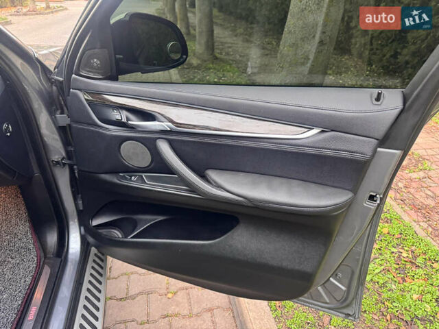 Серый БМВ Х6, объемом двигателя 2.99 л и пробегом 98 тыс. км за 33800 $, фото 62 на Automoto.ua