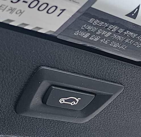 Сірий БМВ Х6, об'ємом двигуна 2.99 л та пробігом 117 тис. км за 35500 $, фото 62 на Automoto.ua