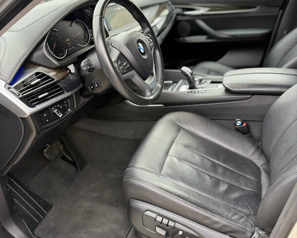 Серый БМВ Х6, объемом двигателя 3 л и пробегом 128 тыс. км за 33900 $, фото 14 на Automoto.ua