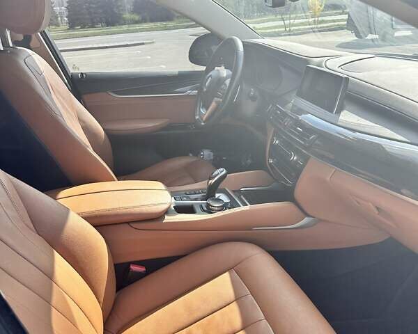Серый БМВ Х6, объемом двигателя 2.99 л и пробегом 227 тыс. км за 24500 $, фото 6 на Automoto.ua