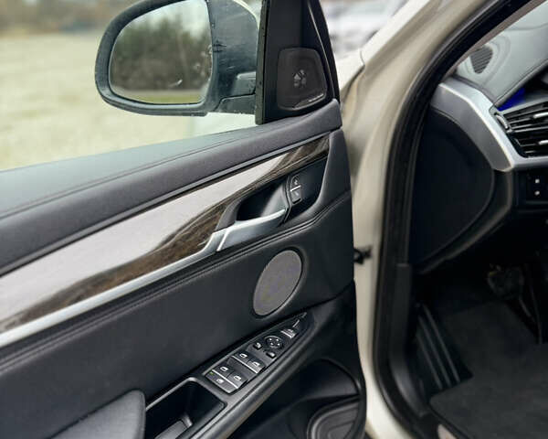 Серый БМВ Х6, объемом двигателя 3 л и пробегом 128 тыс. км за 33900 $, фото 15 на Automoto.ua