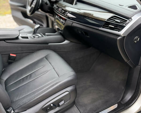 Серый БМВ Х6, объемом двигателя 3 л и пробегом 128 тыс. км за 33900 $, фото 32 на Automoto.ua