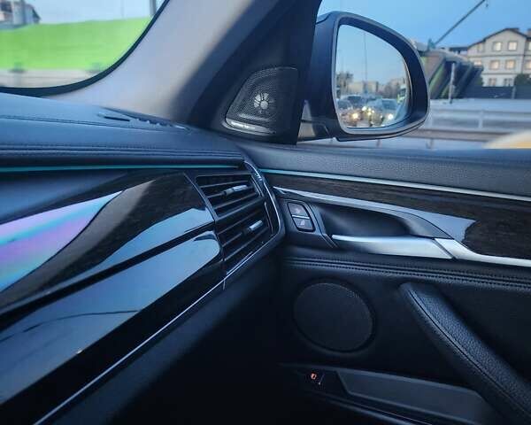 Серый БМВ Х6, объемом двигателя 2.99 л и пробегом 117 тыс. км за 35900 $, фото 80 на Automoto.ua