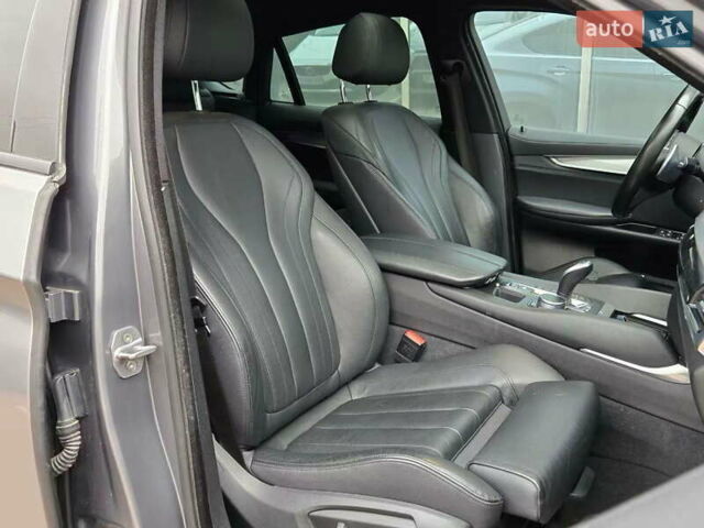 Сірий БМВ Х6, об'ємом двигуна 3 л та пробігом 106 тис. км за 31800 $, фото 24 на Automoto.ua
