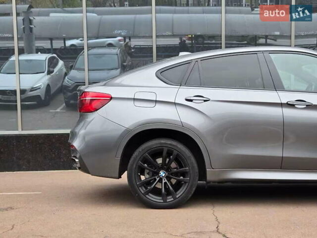 Сірий БМВ Х6, об'ємом двигуна 3 л та пробігом 106 тис. км за 31800 $, фото 14 на Automoto.ua