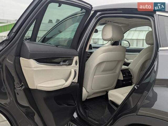 Серый БМВ Х6, объемом двигателя 2.98 л и пробегом 143 тыс. км за 25500 $, фото 18 на Automoto.ua