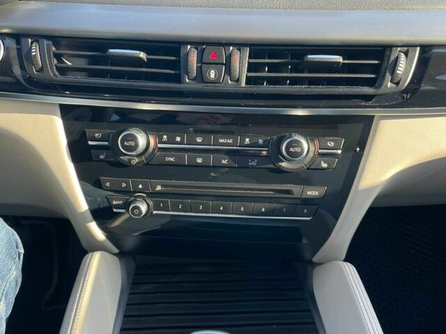 Сірий БМВ Х6, об'ємом двигуна 3 л та пробігом 122 тис. км за 28500 $, фото 6 на Automoto.ua