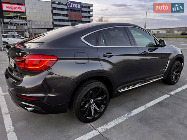 Серый БМВ Х6, объемом двигателя 2.98 л и пробегом 140 тыс. км за 30900 $, фото 3 на Automoto.ua