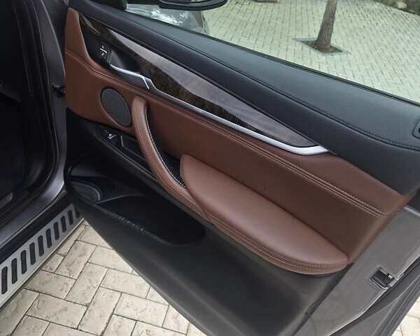 Серый БМВ Х6, объемом двигателя 2.98 л и пробегом 169 тыс. км за 40200 $, фото 17 на Automoto.ua