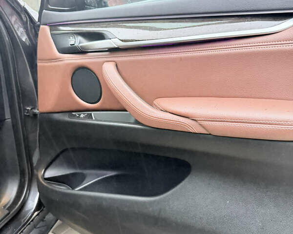 Серый БМВ Х6, объемом двигателя 2.99 л и пробегом 138 тыс. км за 39800 $, фото 19 на Automoto.ua