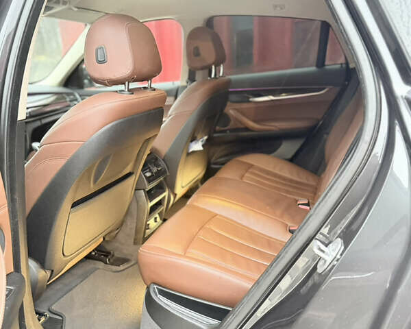 Серый БМВ Х6, объемом двигателя 2.99 л и пробегом 138 тыс. км за 39800 $, фото 23 на Automoto.ua