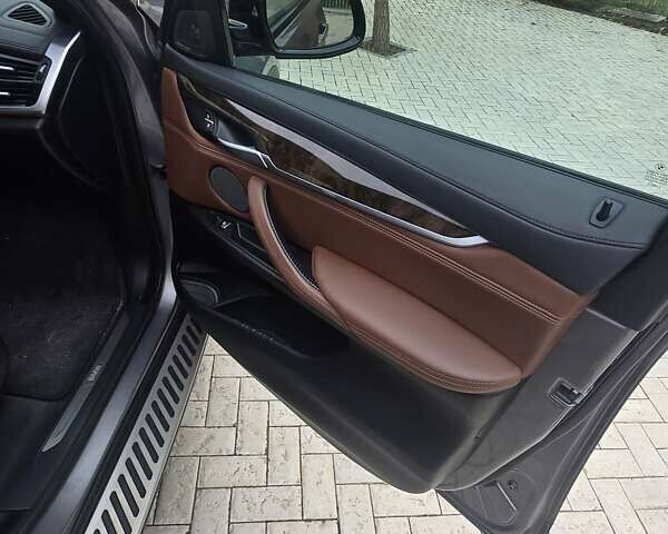 Серый БМВ Х6, объемом двигателя 2.98 л и пробегом 169 тыс. км за 40200 $, фото 8 на Automoto.ua