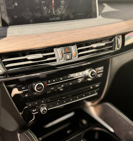 Серый БМВ Х6, объемом двигателя 2.98 л и пробегом 102 тыс. км за 43000 $, фото 9 на Automoto.ua