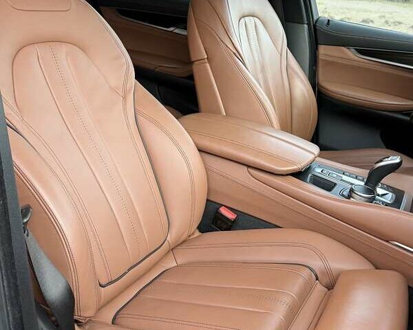 Сірий БМВ Х6, об'ємом двигуна 2.98 л та пробігом 71 тис. км за 32000 $, фото 20 на Automoto.ua