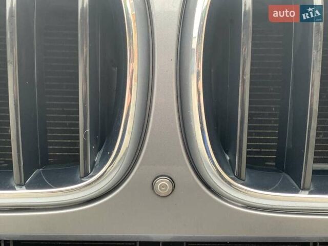 Сірий БМВ Х6, об'ємом двигуна 2.99 л та пробігом 202 тис. км за 37000 $, фото 16 на Automoto.ua