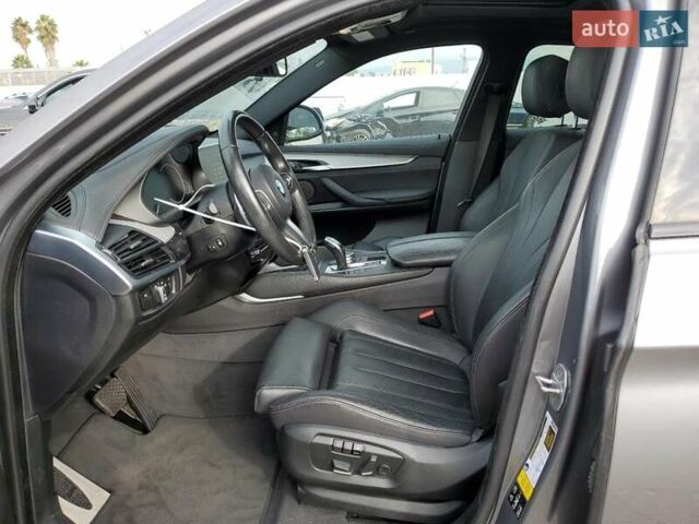 Серый БМВ Х6, объемом двигателя 3 л и пробегом 49 тыс. км за 8900 $, фото 6 на Automoto.ua