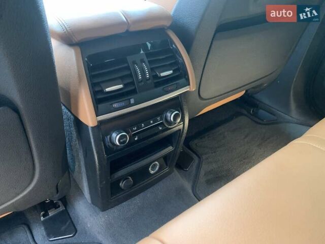 Сірий БМВ Х6, об'ємом двигуна 2.99 л та пробігом 202 тис. км за 37000 $, фото 19 на Automoto.ua