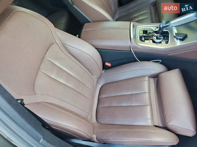 Серый БМВ Х6, объемом двигателя 2.99 л и пробегом 130 тыс. км за 65000 $, фото 23 на Automoto.ua